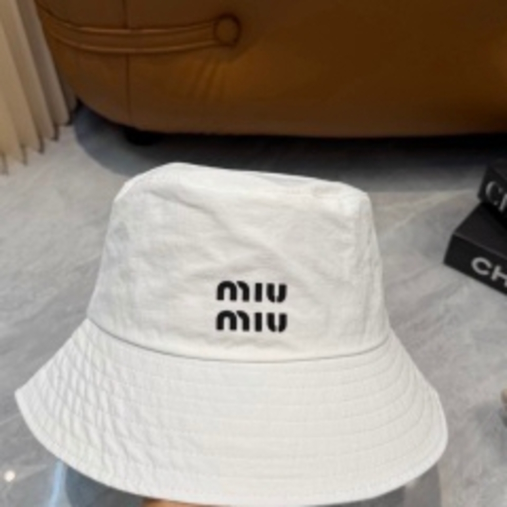 ✨Miu Miu✨Crisp White Fisherman Hat Black Embroidered Logo